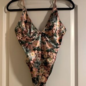 Satin multicolor body suit